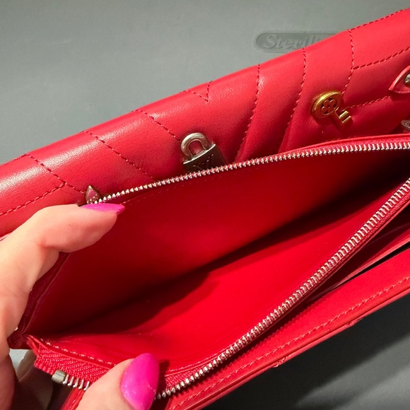 Louis Vuitton New Wave Calfskin Long Wallet - Picture 9 of 10